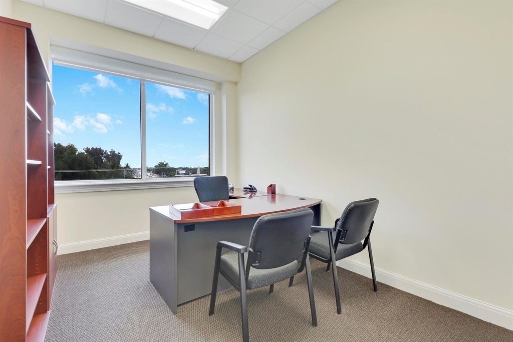 Image 27 of property listing at 6751 N Federal Hwy Highway 401, 402 , 403, Boca Raton, FL 33487
