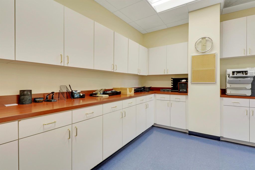 Image 31 of property listing at 6751 N Federal Hwy Highway 401, 402 , 403, Boca Raton, FL 33487