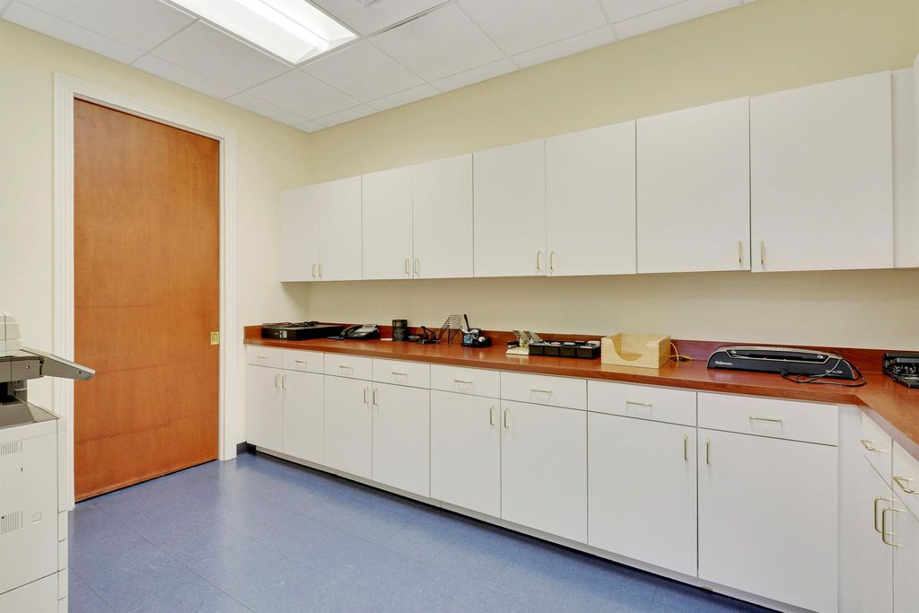Image 33 of property listing at 6751 N Federal Hwy Highway 401, 402 , 403, Boca Raton, FL 33487