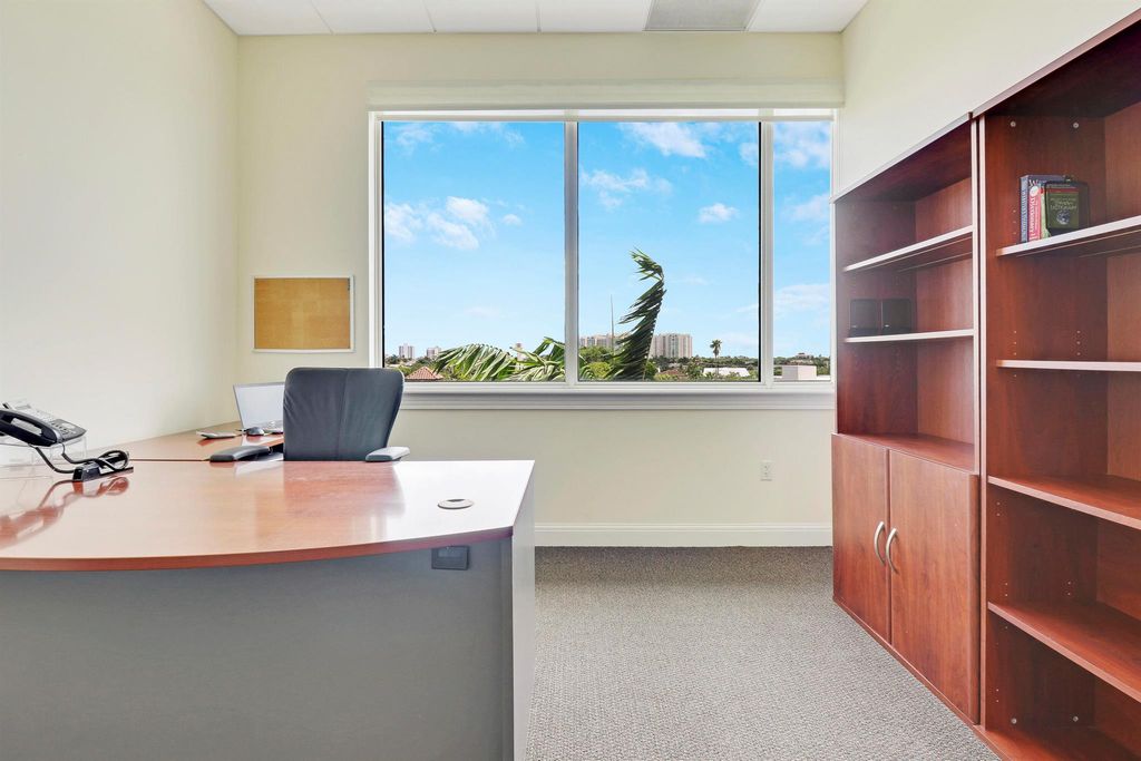 Image 46 of property listing at 6751 N Federal Hwy Highway 401, 402 , 403, Boca Raton, FL 33487
