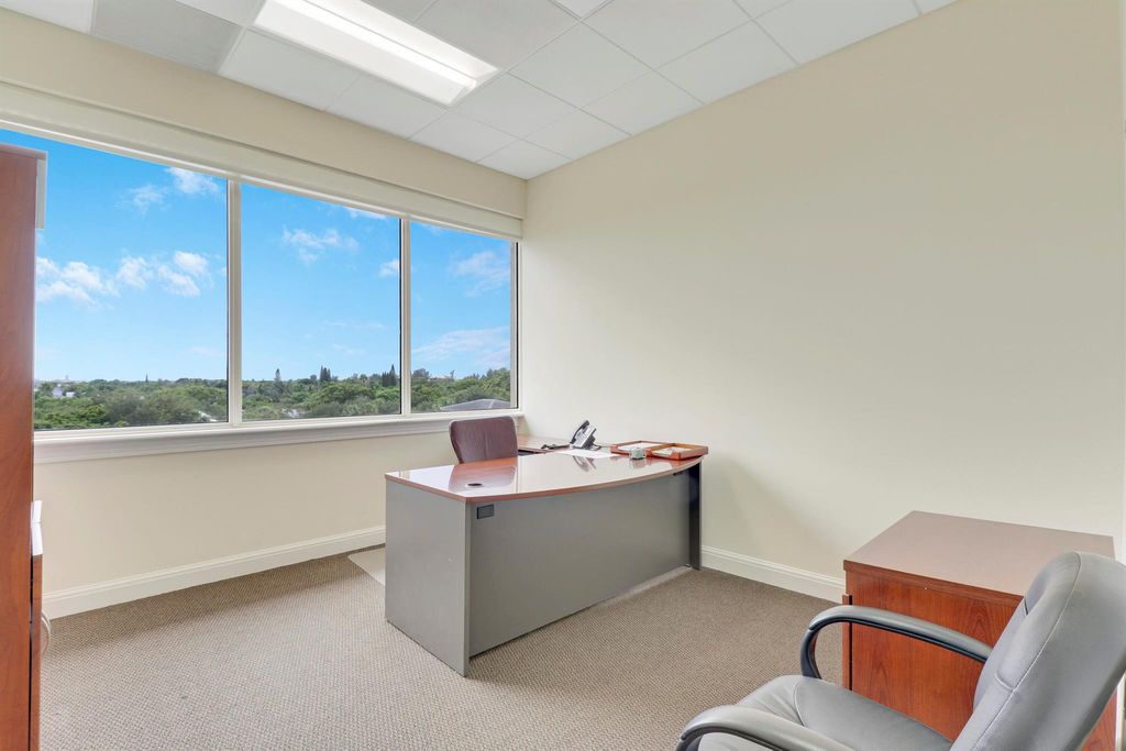 Image 49 of property listing at 6751 N Federal Hwy Highway 401, 402 , 403, Boca Raton, FL 33487