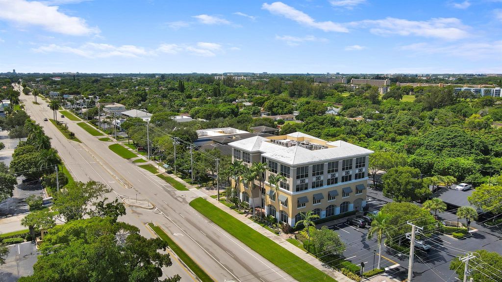Image 54 of property listing at 6751 N Federal Hwy Highway 401, 402 , 403, Boca Raton, FL 33487