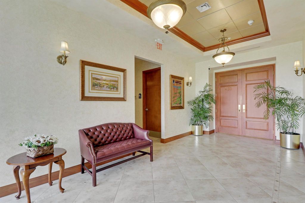 Image 7 of property listing at 6751 N Federal Hwy Highway 401, 402 , 403, Boca Raton, FL 33487