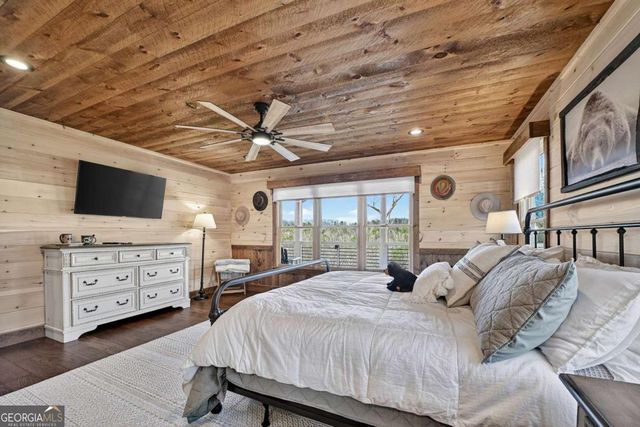 315 River Retreat Road 9, Blue Ridge, GA 30513