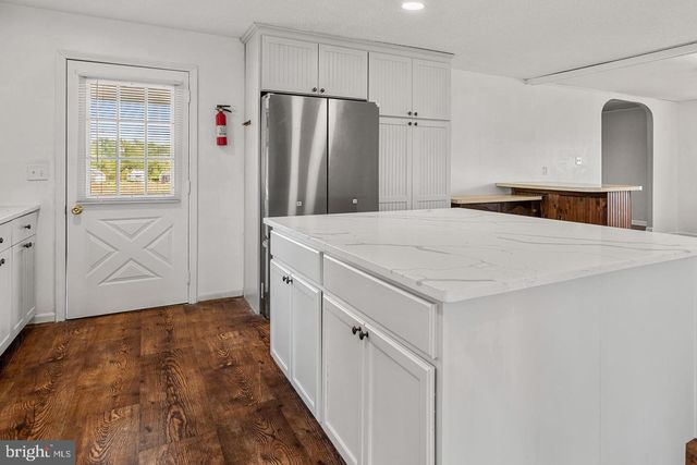 1133 KINGS HWY, Pilesgrove, NJ 08098