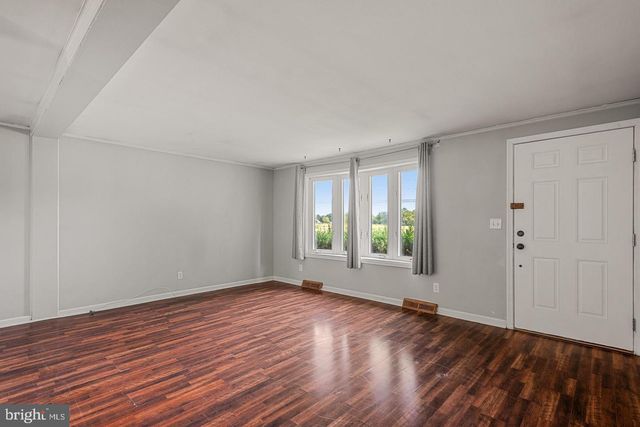 1133 KINGS HWY, Pilesgrove, NJ 08098