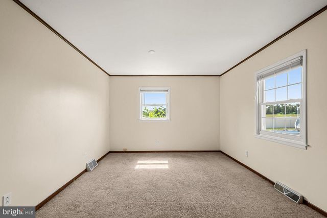 1133 KINGS HWY, Pilesgrove, NJ 08098