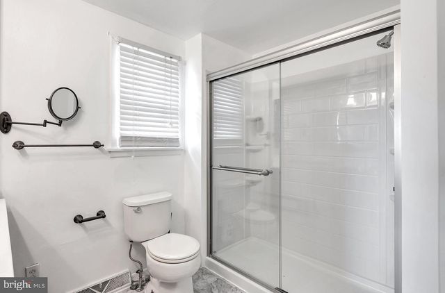 1133 KINGS HWY, Pilesgrove, NJ 08098