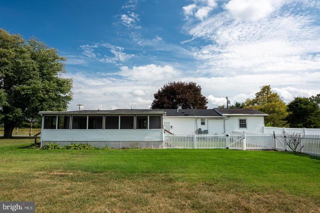 1133 KINGS HWY, Pilesgrove, NJ 08098