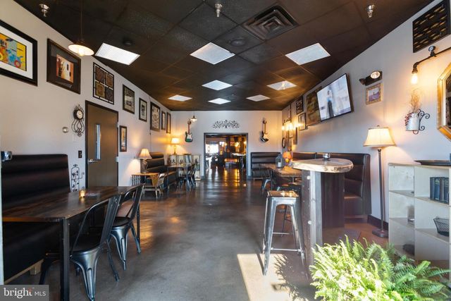 238-244 E HIGH ST, Pottstown, PA 19464