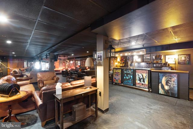 238-244 E HIGH ST, Pottstown, PA 19464