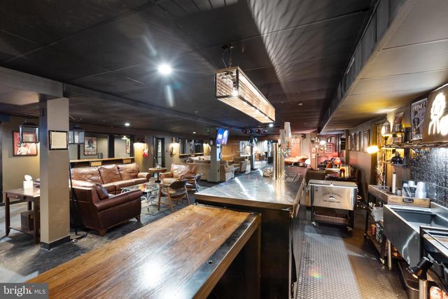 238-244 E HIGH ST, Pottstown, PA 19464