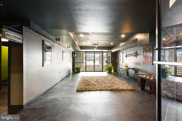 238-244 E HIGH ST, Pottstown, PA 19464