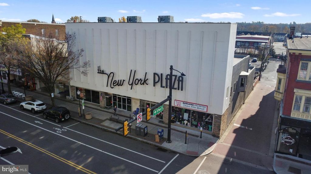 238-244 E HIGH ST, Pottstown, PA 19464