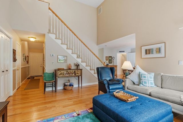 7 Whispering Brook 7, Marlborough, MA 01752
