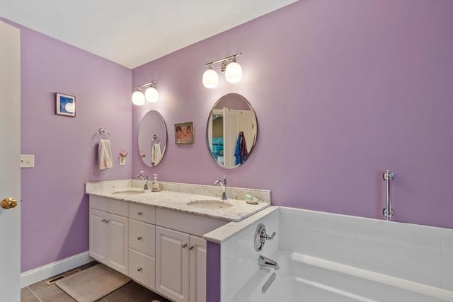 7 Whispering Brook 7, Marlborough, MA 01752