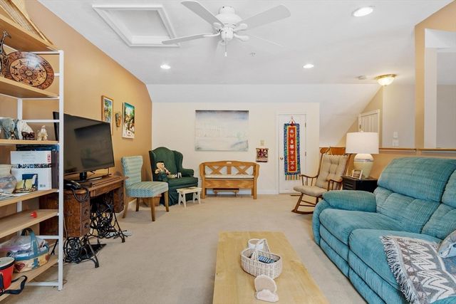 7 Whispering Brook 7, Marlborough, MA 01752