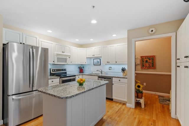 7 Whispering Brook 7, Marlborough, MA 01752