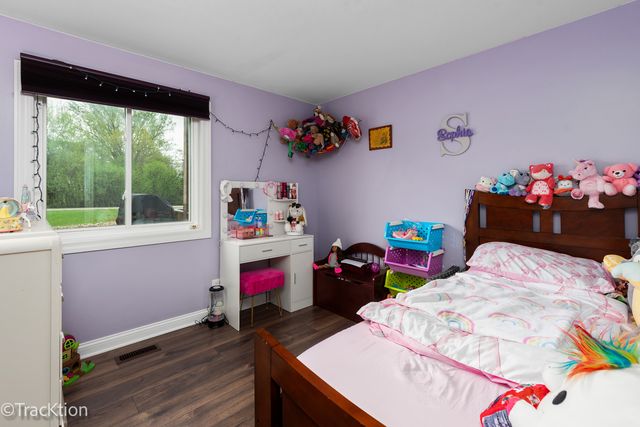 717 Maplewood Court B, Willowbrook, IL 60527