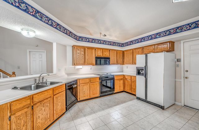4062 SAWGRASS DR, Memphis, TN 38125