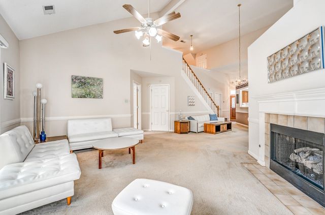 4062 SAWGRASS DR, Memphis, TN 38125