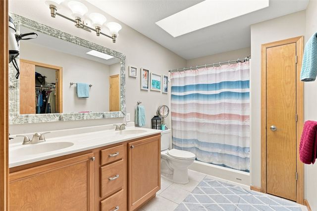 7916 Westfield Drive NE, Cedar Rapids, IA 52402