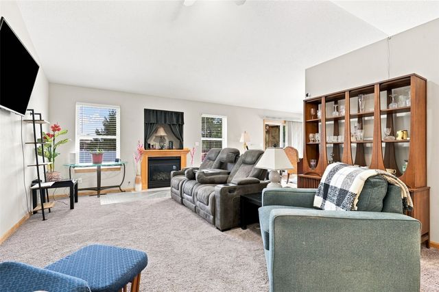 7916 Westfield Drive NE, Cedar Rapids, IA 52402