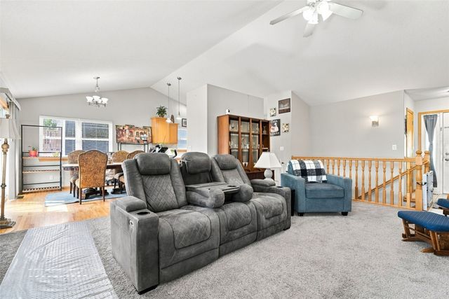 7916 Westfield Drive NE, Cedar Rapids, IA 52402