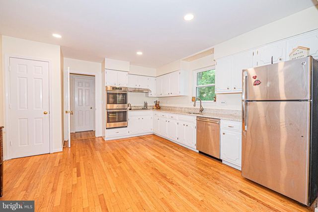 7111 CHESHIRE CT, Alexandria, VA 22307