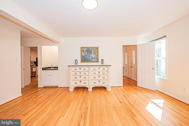 7111 CHESHIRE CT, Alexandria, VA 22307