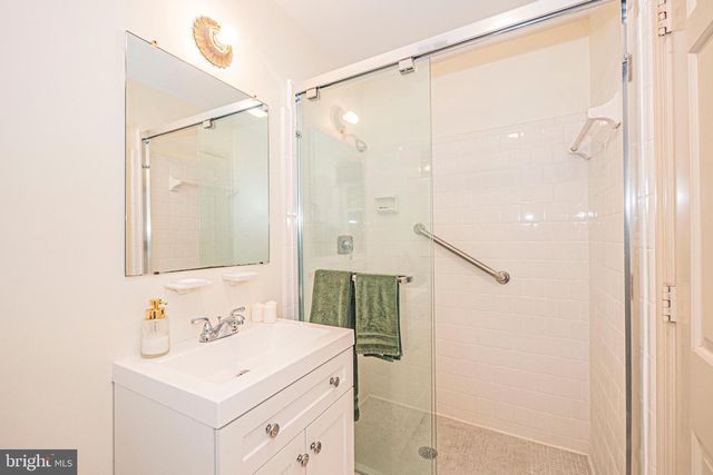 7111 CHESHIRE CT, Alexandria, VA 22307