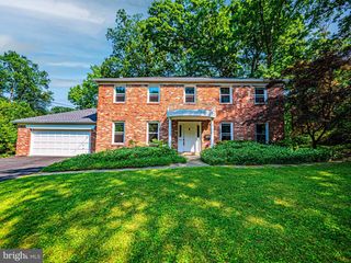 7111 CHESHIRE CT, Alexandria, VA 22307