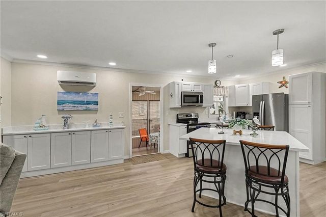 17620 Bryan CT, Fort Myers Beach, FL 33931