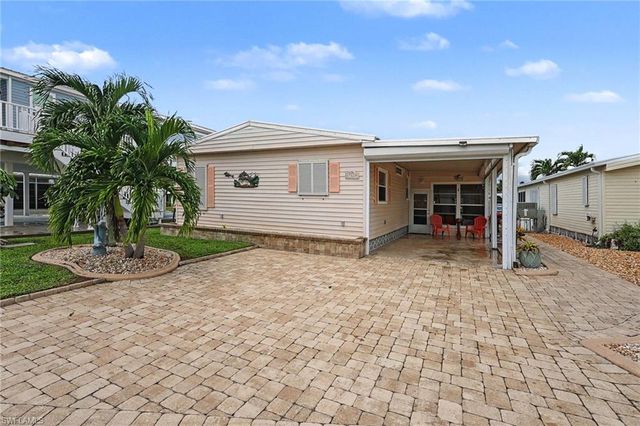 17620 Bryan CT, Fort Myers Beach, FL 33931