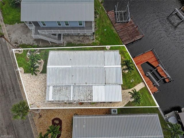 17620 Bryan CT, Fort Myers Beach, FL 33931