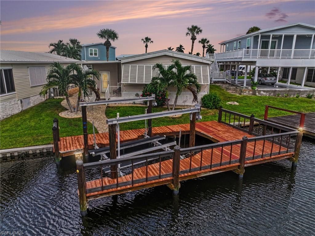 17620 Bryan CT, Fort Myers Beach, FL 33931