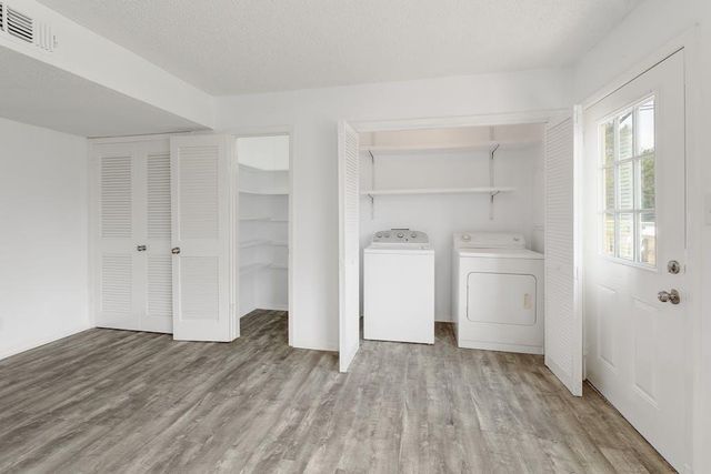 5211 Thunderbird ST B, Lago Vista, TX 78645