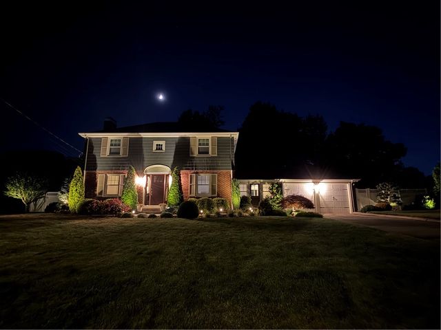 39 Merry Mount Drive, Warwick, RI 02888