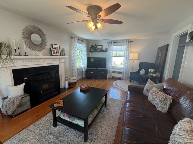 39 Merry Mount Drive, Warwick, RI 02888