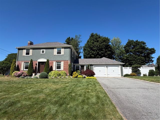 39 Merry Mount Drive, Warwick, RI 02888