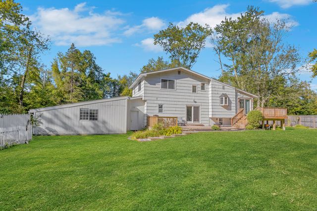53 Tower Road, Brookfield, CT 06804