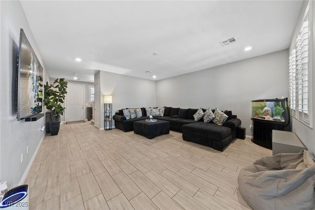 3854 Stadium Avenue, Las Vegas, NV 89120