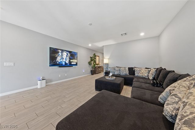 3854 Stadium Avenue, Las Vegas, NV 89120