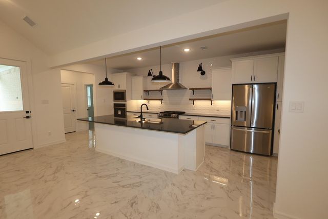 18634 Eastwood Ridge Drive, Crosby, TX 77532