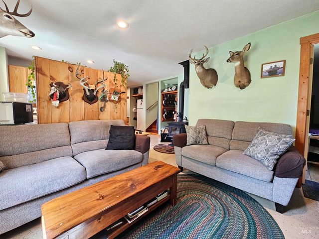 115 Weedmark Way, Kamiah, ID 83536