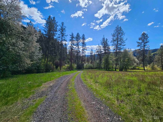 115 Weedmark Way, Kamiah, ID 83536