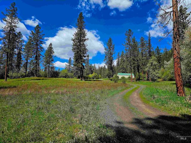 115 Weedmark Way, Kamiah, ID 83536