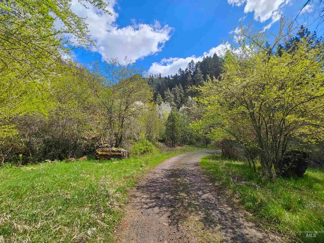 115 Weedmark Way, Kamiah, ID 83536