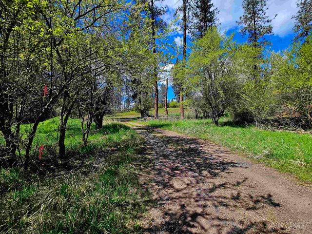 115 Weedmark Way, Kamiah, ID 83536