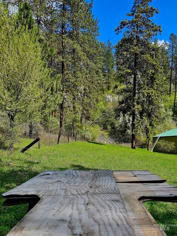 115 Weedmark Way, Kamiah, ID 83536